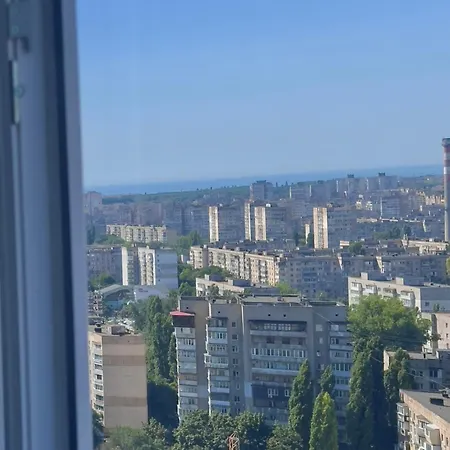 на фонтане *